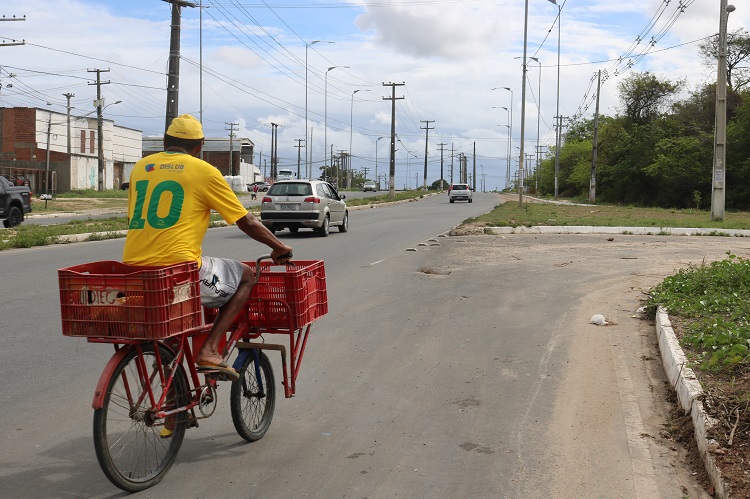 Falta de plano de mobilidade no Paulista coloca em risco a vida de ciclistas